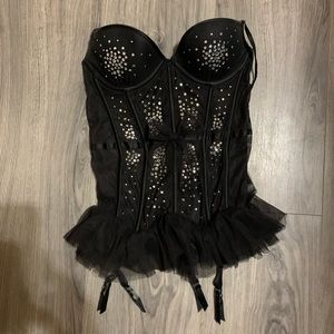 Victoria’s Secret corset 34B